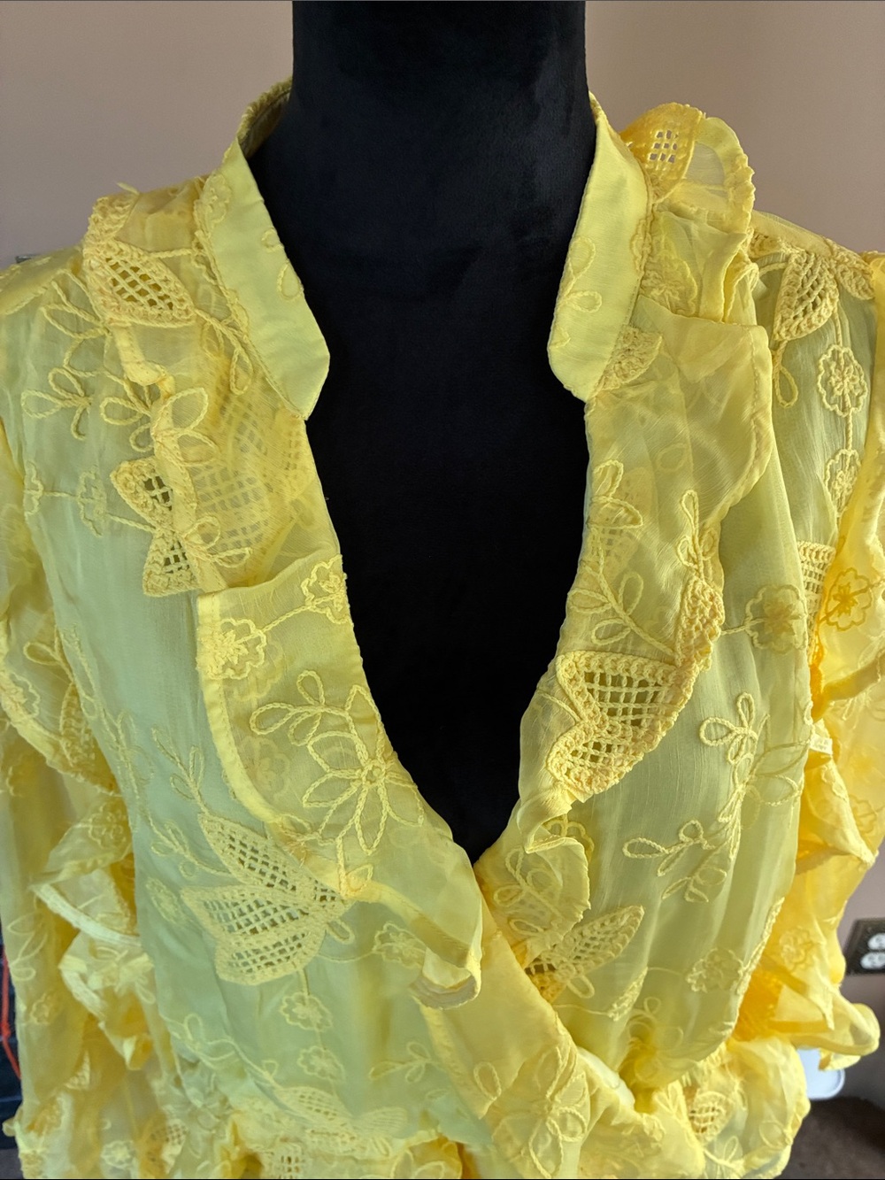 Blouse - Picture 4 of 4